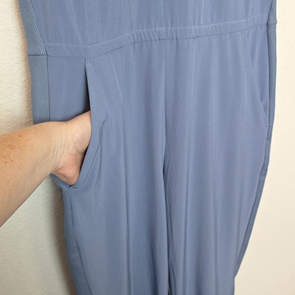ATHLETA Brooklyn Jumpsuit In Blue Pockets Loungewear Athleisure Size 8 - Picture 5 of 12